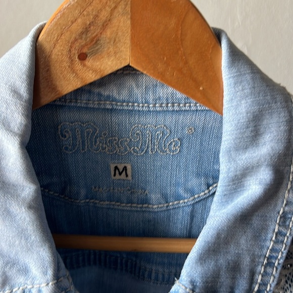 Miss me crop button front yoke lace denim jacket M - Picture 2 of 4